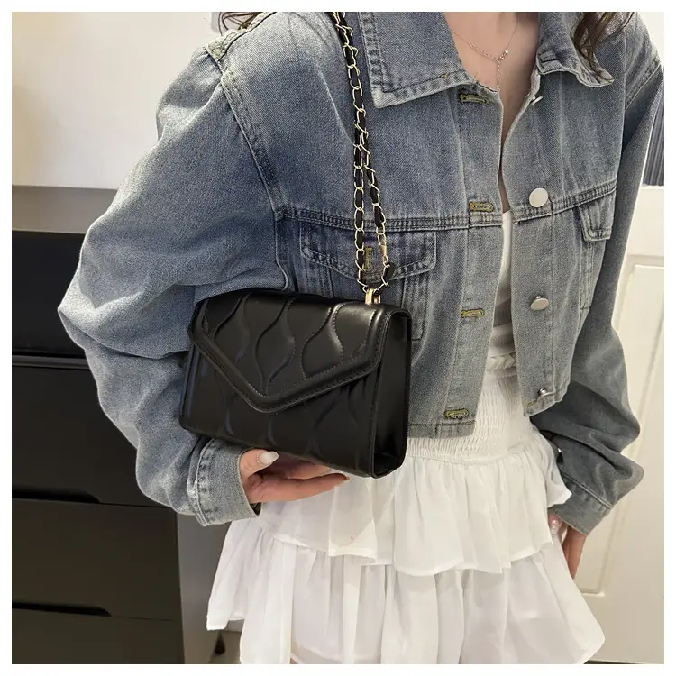 Women's Pink Quilted Chain Shoulder Bag 2024 — feature 24