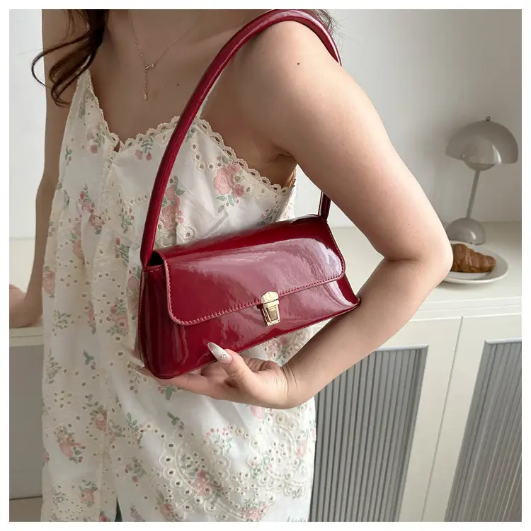 Women's Beige Shoulder Bag with Gold Clasp — feature 16