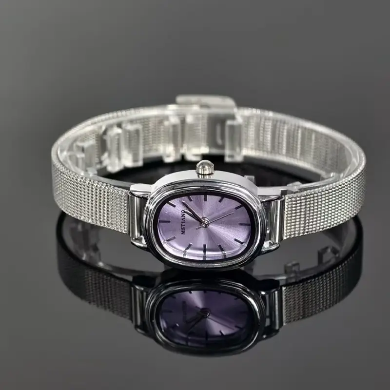 Retro Exquisite Watch for Female Students, Compact, Simple, Accessible Luxury Ins Niche Pointer Type Oval Women's Watch