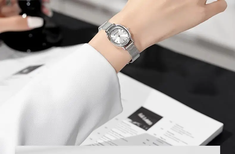 Retro Exquisite Watch for Female Students, Compact, Simple, Accessible Luxury Ins Niche Pointer Type Oval Women's Watch — feature 17