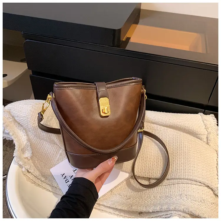 Korean Style Crossbody Bag Brown Leather 2024 — feature 16