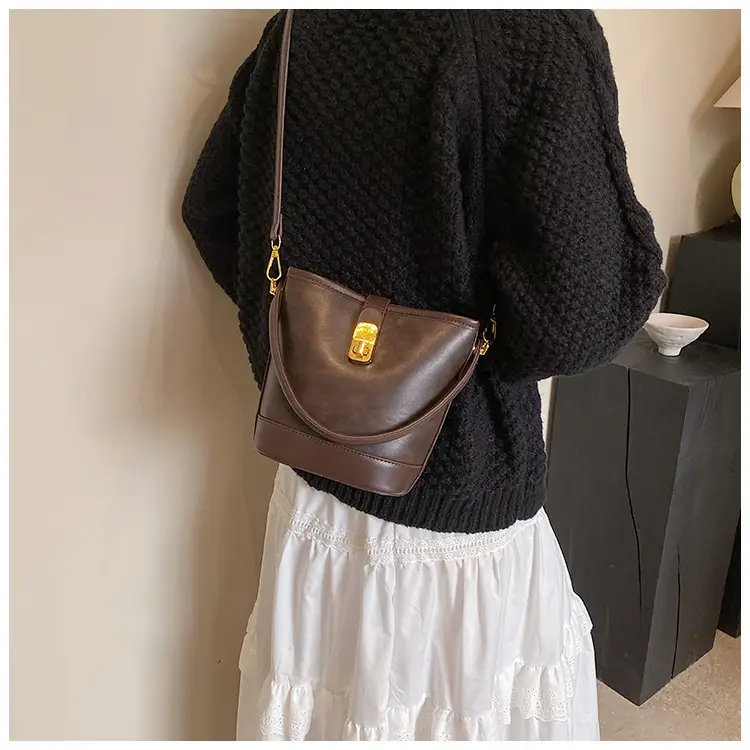 Korean Style Crossbody Bag Brown Leather 2024 — feature 32