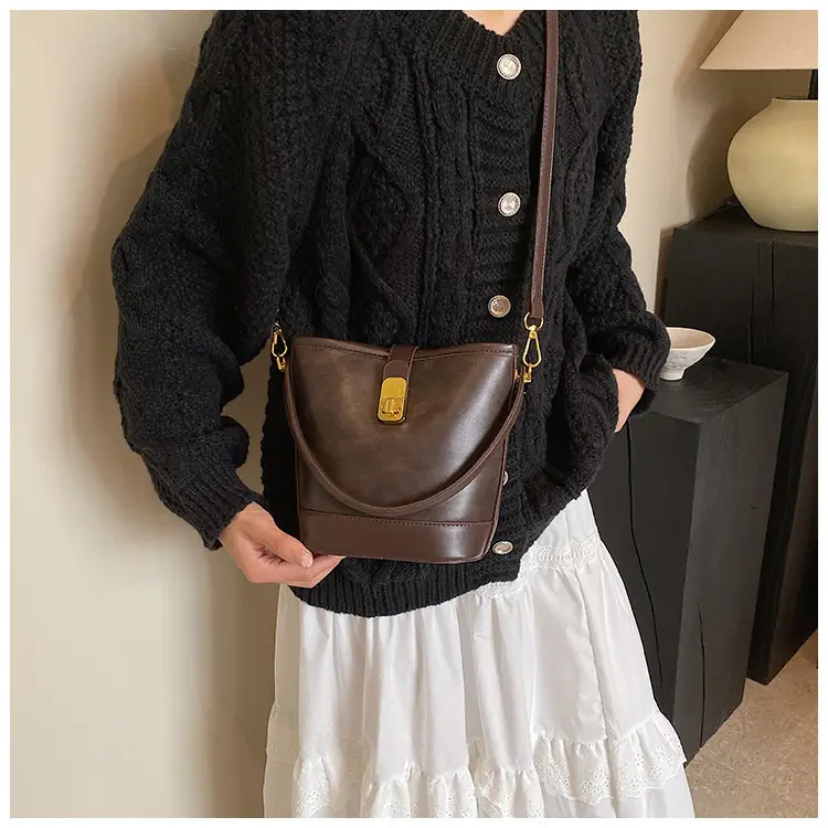 Korean Style Crossbody Bag Brown Leather 2024 — feature 33