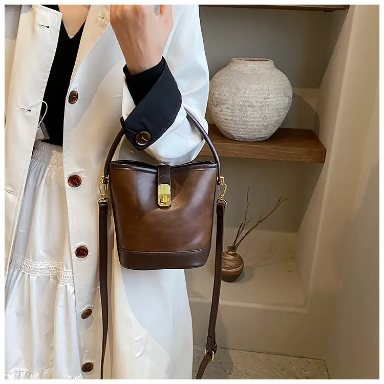 Korean Style Crossbody Bag Brown Leather 2024 — feature 34