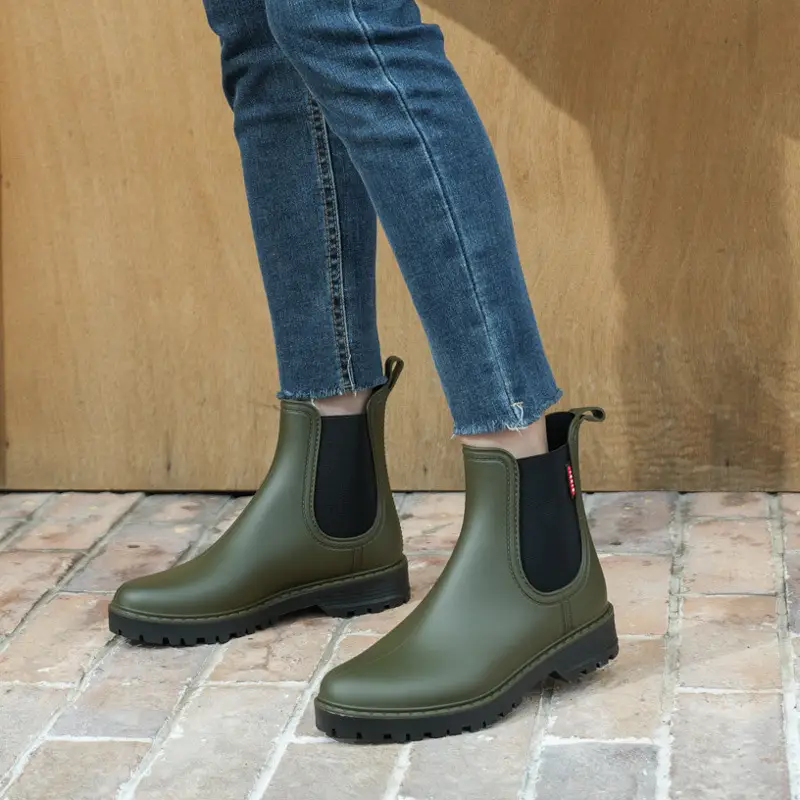 Women's Short Rain Boots 2024 New Chelsea Non-Slip Rain Boots Fashionable Low-Top Waterproof Boots Wear-Resistant Outdoor Water Shoes - Image 5