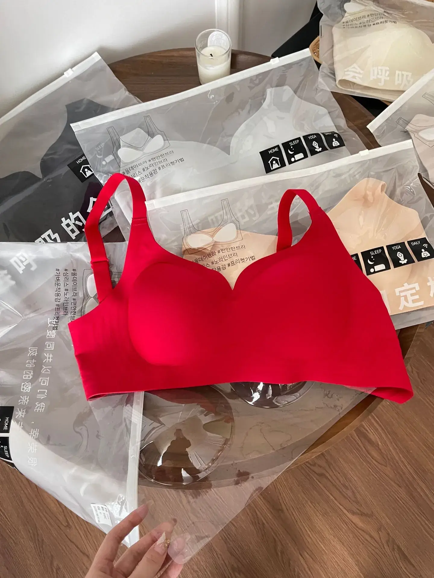 Red Back Sports Bra Small Chest Push-Up Fixed Cup Underwear — feature 2