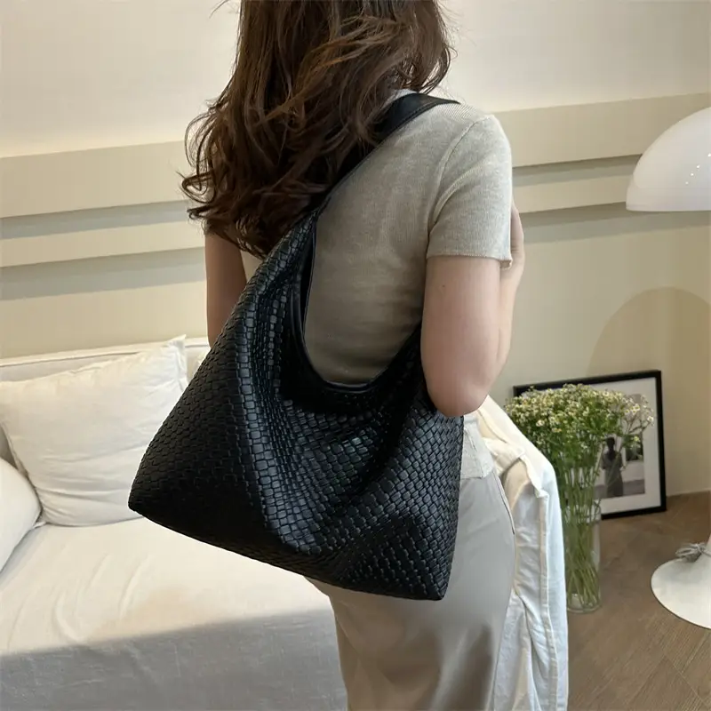 Women's White Woven Shoulder Bag 2024 New Style - Image 6