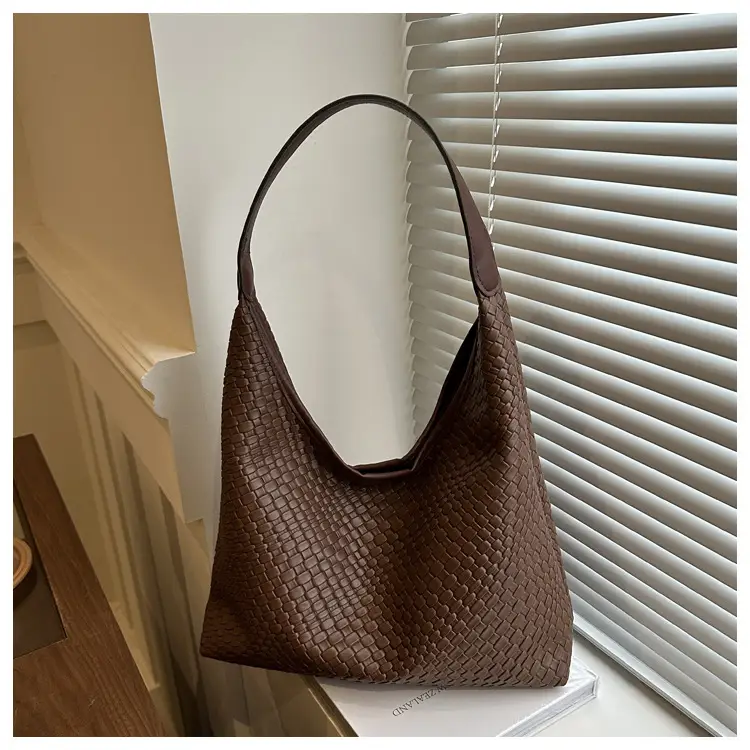 Women's White Woven Shoulder Bag 2024 New Style - Image 4