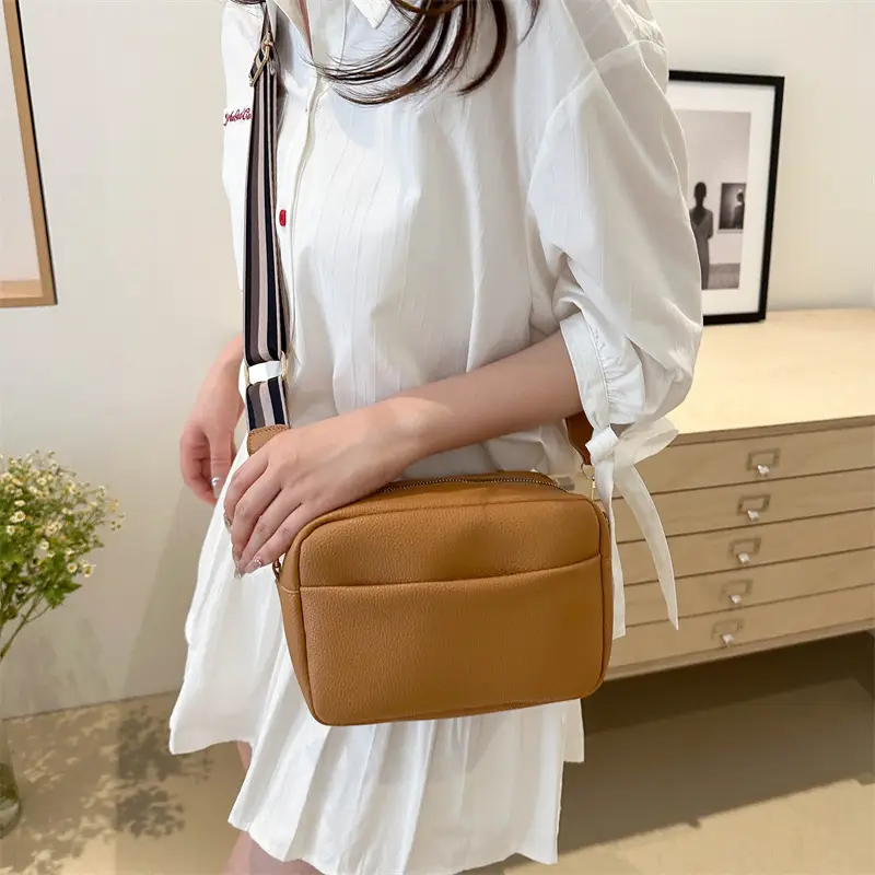 Women's New Fashion Retro Textured Crossbody Bag Beige - Image 7