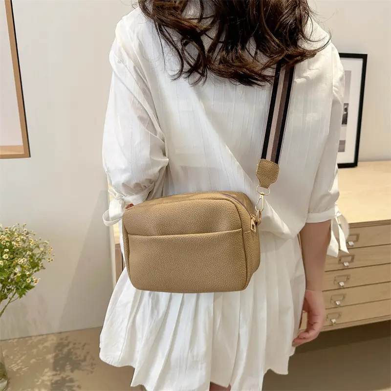 Women's New Fashion Retro Textured Crossbody Bag Beige - Image 8