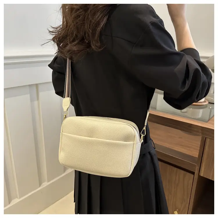 Women's New Fashion Retro Textured Crossbody Bag Beige — feature 11