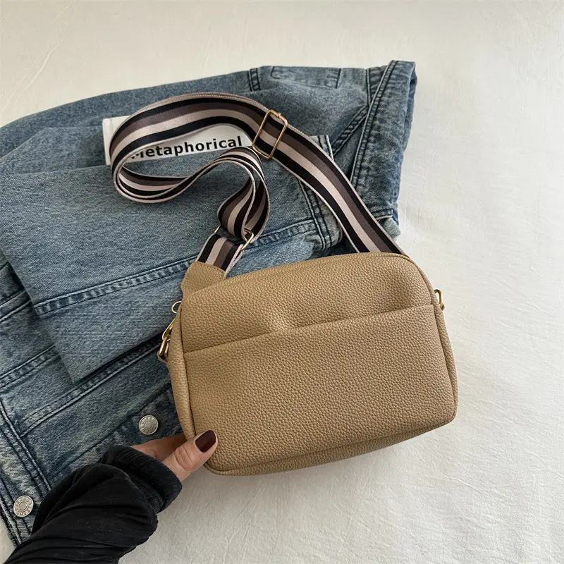Women's New Fashion Retro Textured Crossbody Bag Beige - Image 4