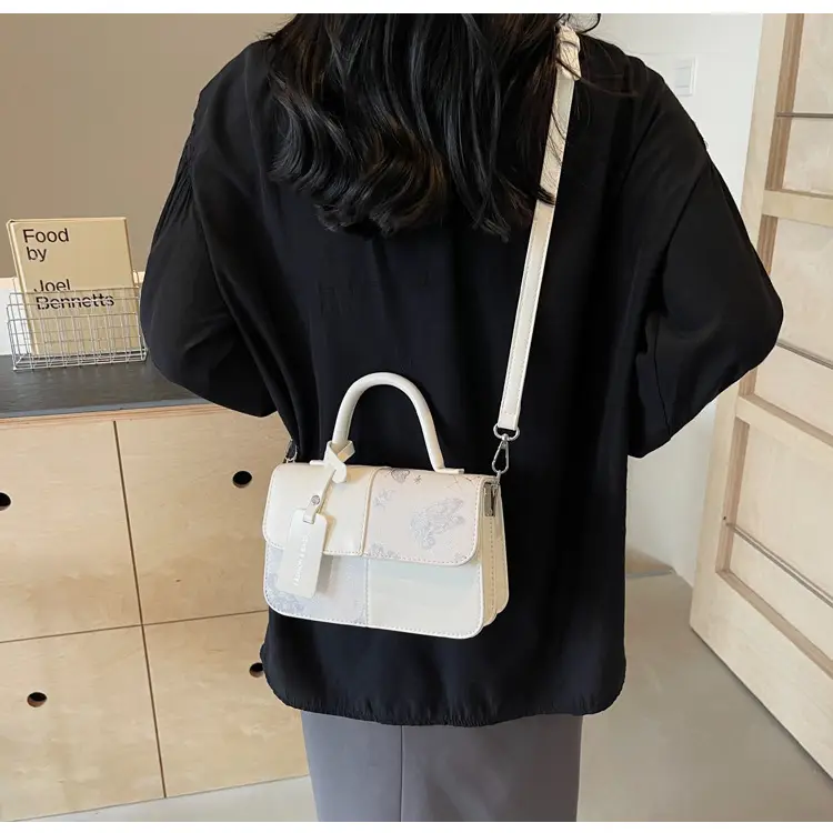 Textured Printed Shoulder Bag Women's 2024 New Fashion — feature 41