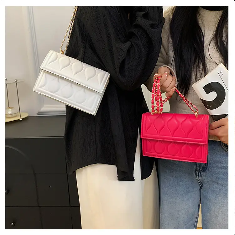 Women's Black Chain Shoulder Bag 2024 Spring Summer — feature 28