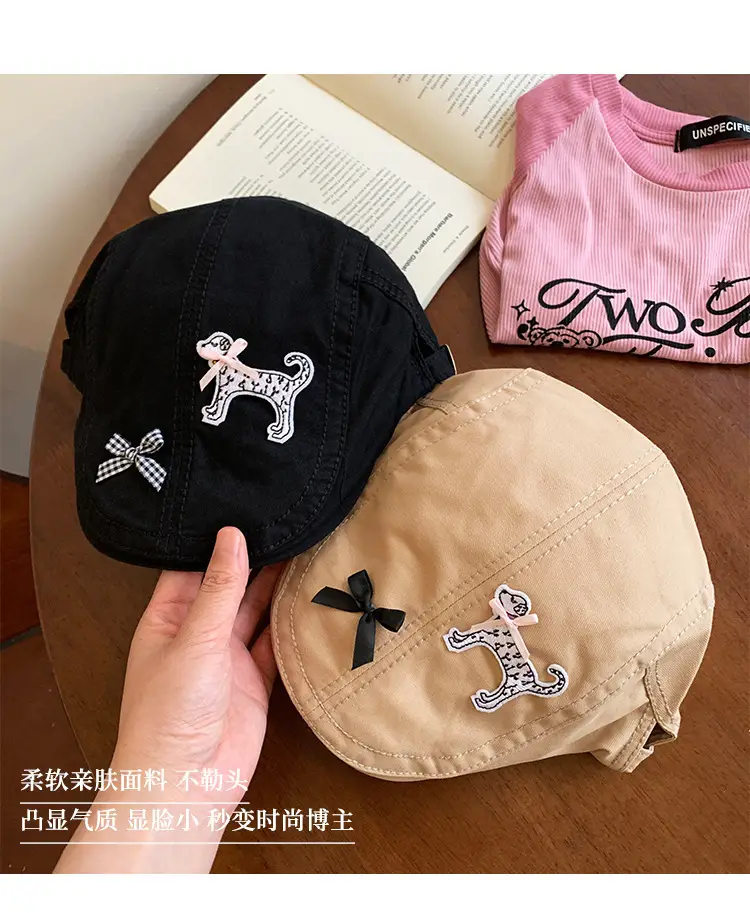Korean Version Cartoon Black Forward Cap for Women — feature 2