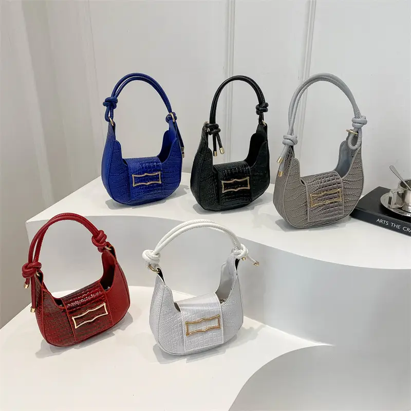 Elegant Women's White Shoulder Bag with Knot Handle - Image 9