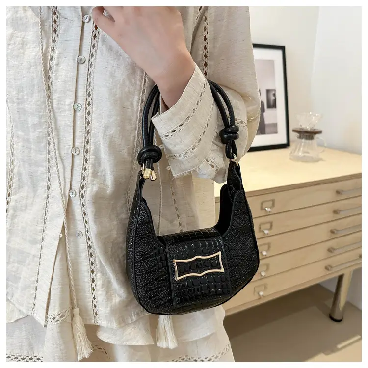 Elegant Women's White Shoulder Bag with Knot Handle — feature 10