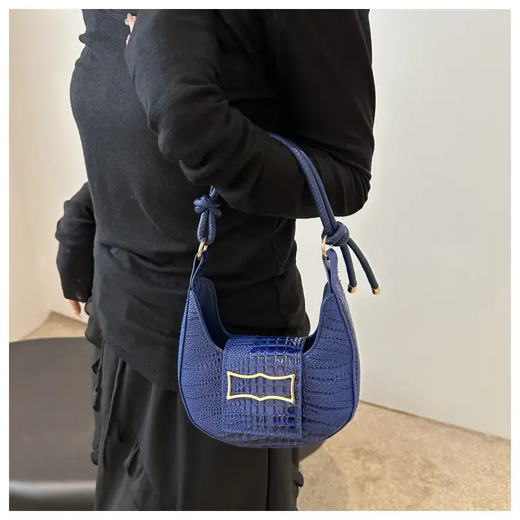 Elegant Women's White Shoulder Bag with Knot Handle — feature 17