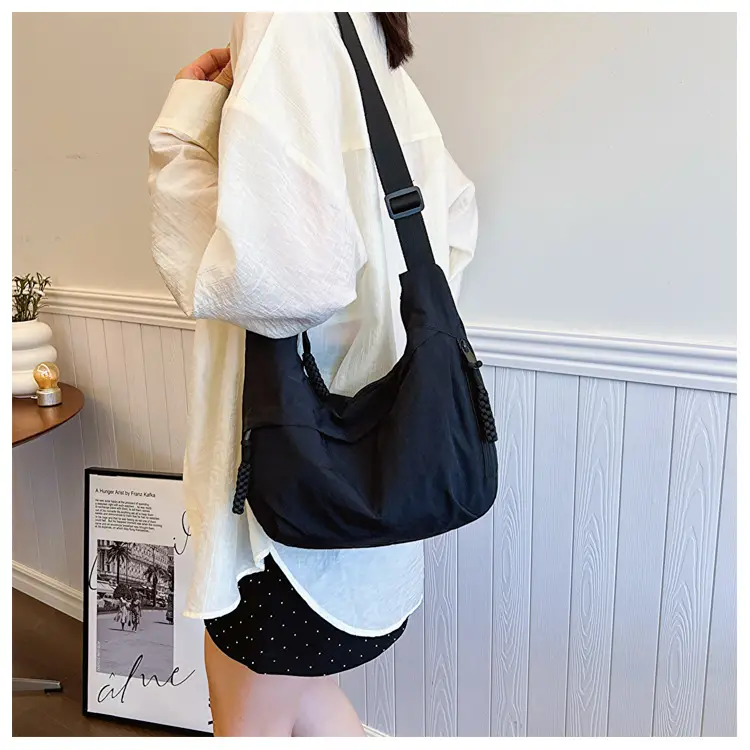 Women's Black Crossbody Bag Large Capacity 2024 — feature 12