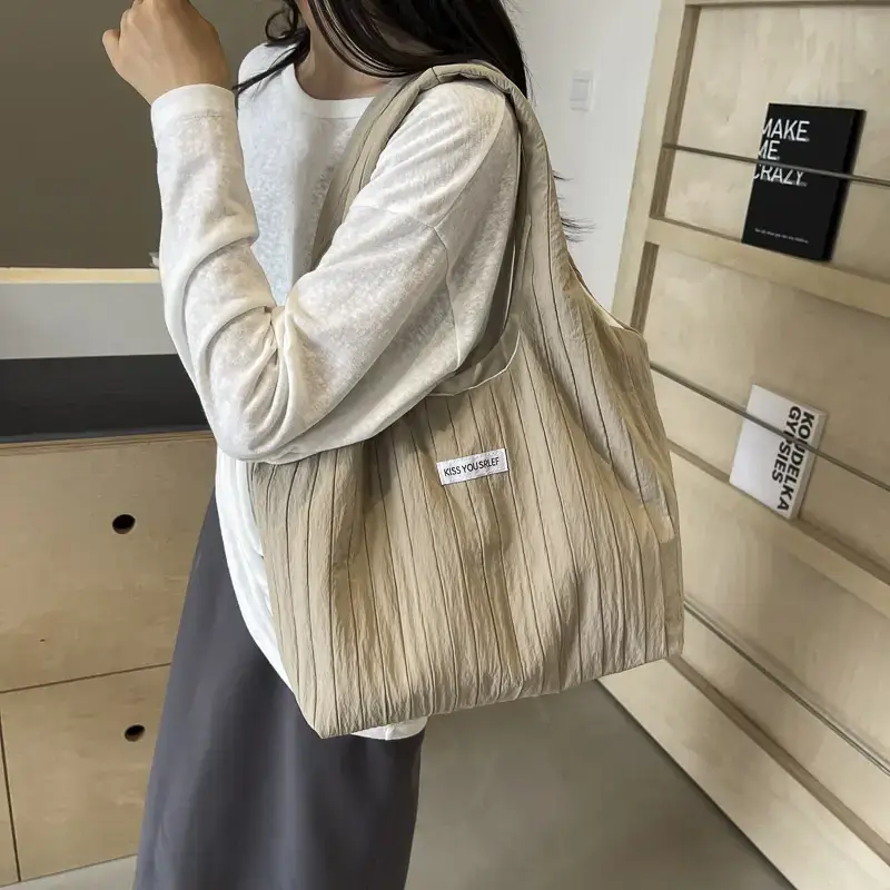 Black Large Capacity Women's Shoulder Bag Korean Style Lightweight - Image 8