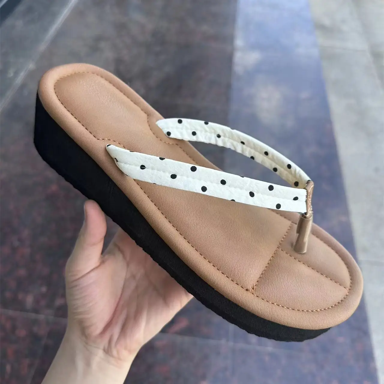 2024 Summer Women's Casual Dot Flip-Flops Plus Size — feature 2