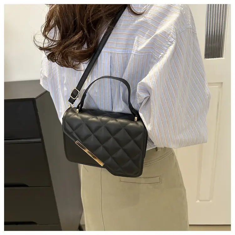 Women Rhombic Shoulder Bag Light Blue 2024 Spring — feature 21