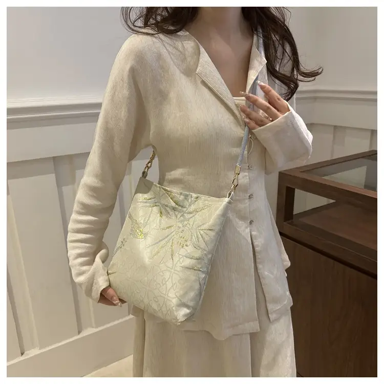 Women's Bamboo Embroidered Shoulder Bag Silk Textured 2024 — feature 17