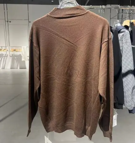 Men Melted Crewneck Sweater Light Blue