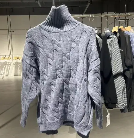 Men Melted Crewneck Sweater Light Blue