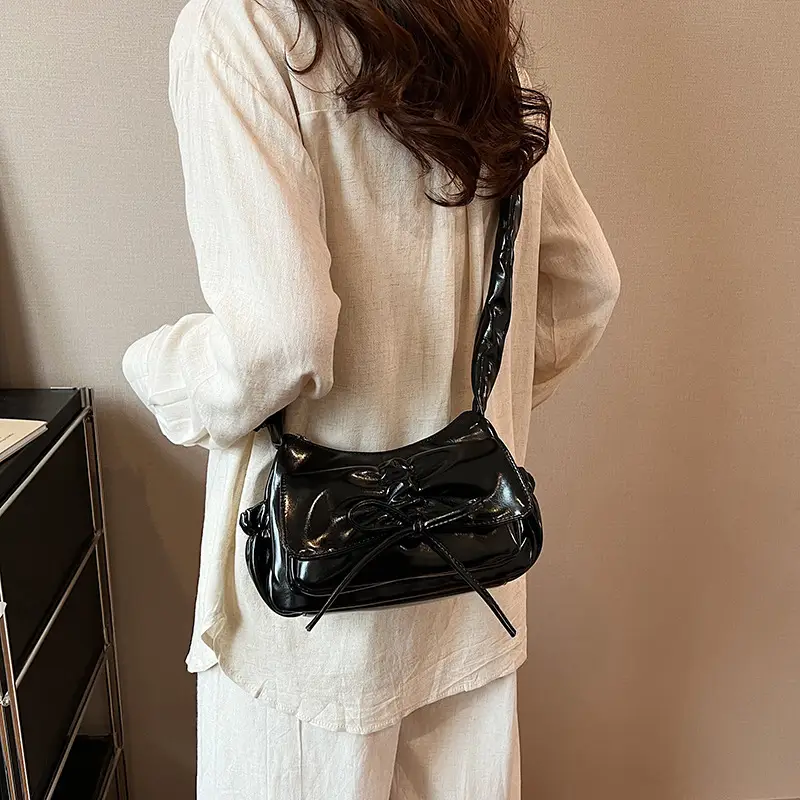 Red Korean Style Pleated Shoulder Bag Women 2024 - Image 7