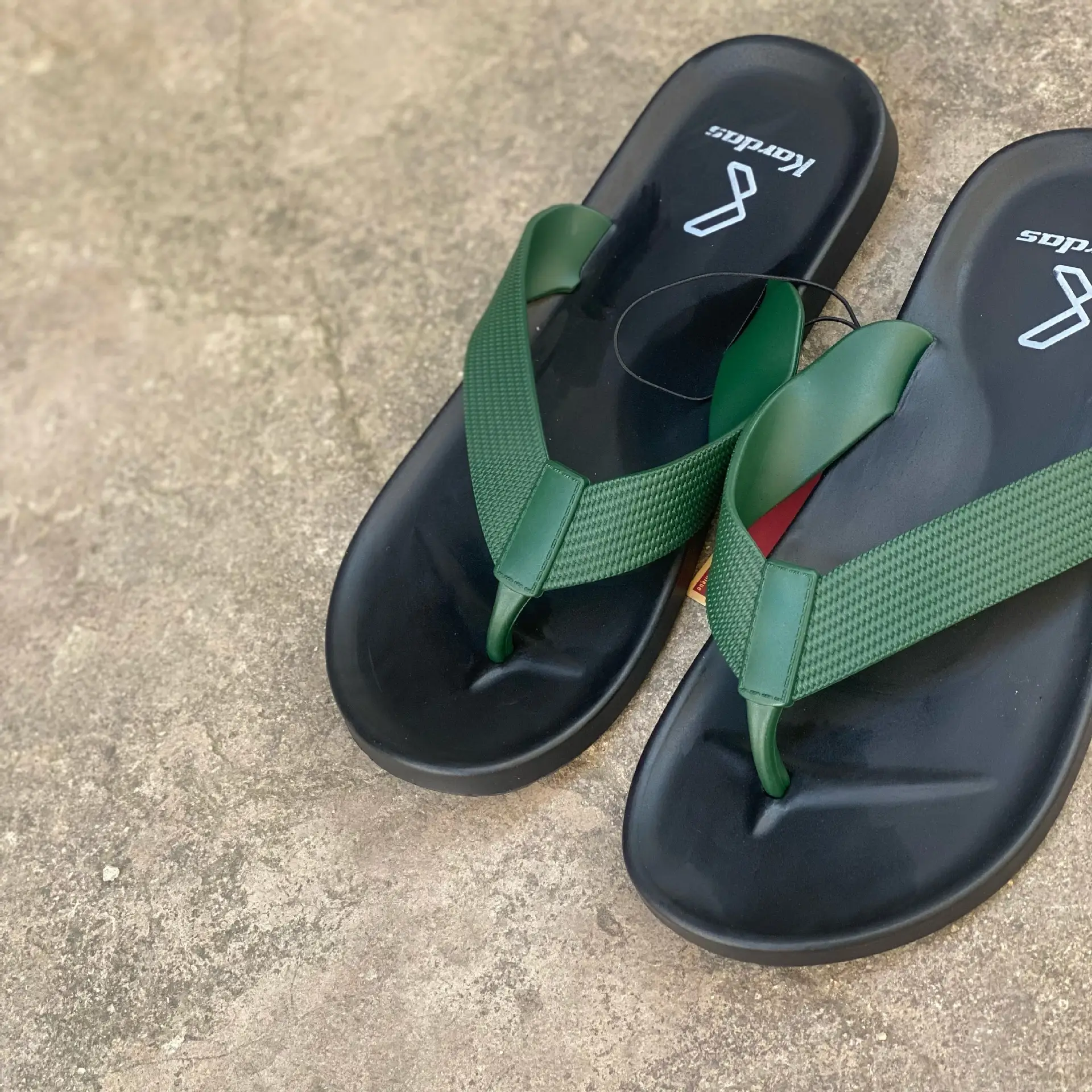 Thailand Imported KARDAS Rubber Flip-Flops Black β feature 15
