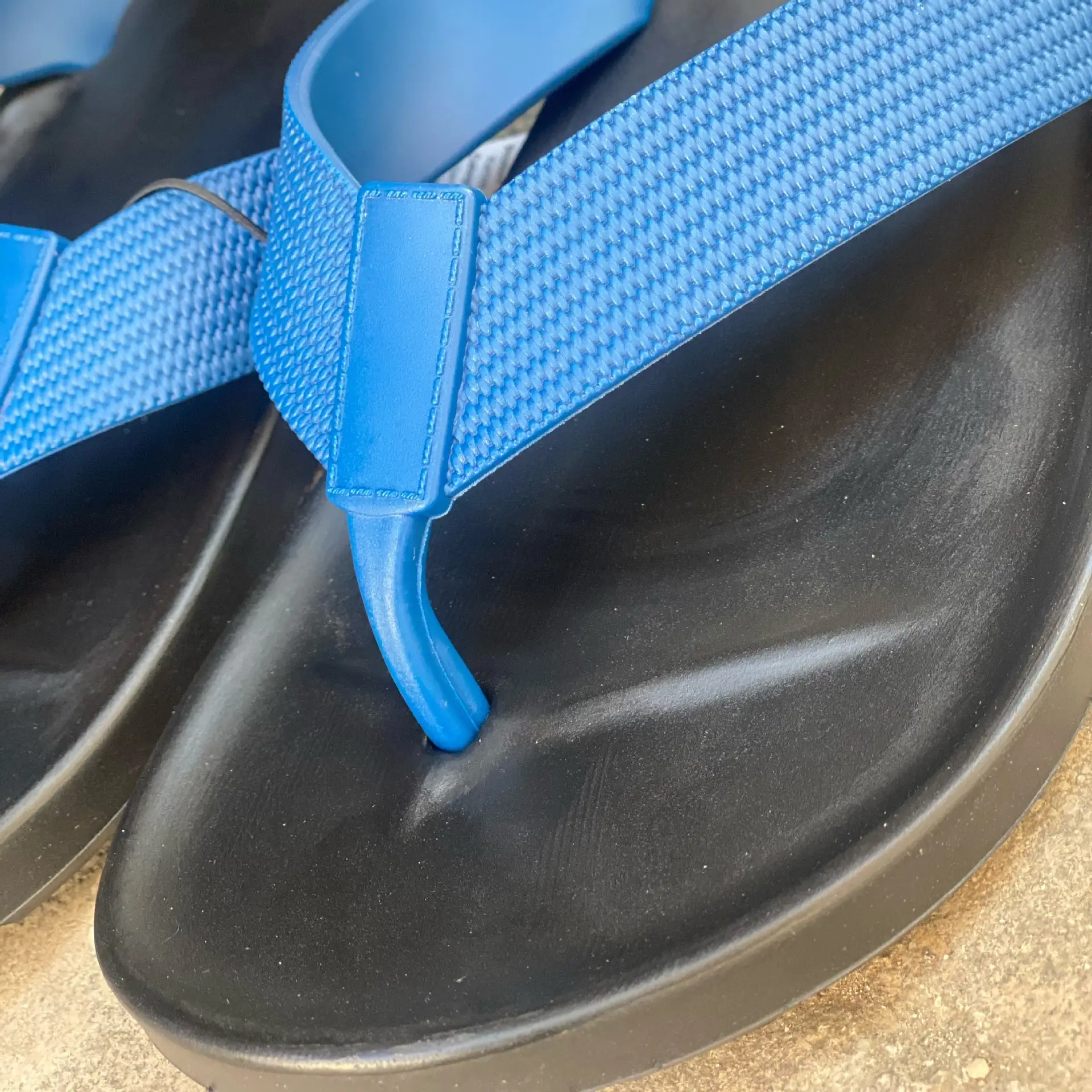 Thailand Imported KARDAS Rubber Flip-Flops Black β feature 8