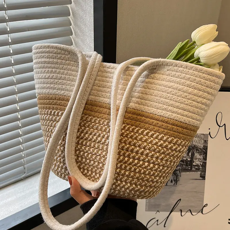 Women Large Straw Beach Tote Bag Beige — feature 2