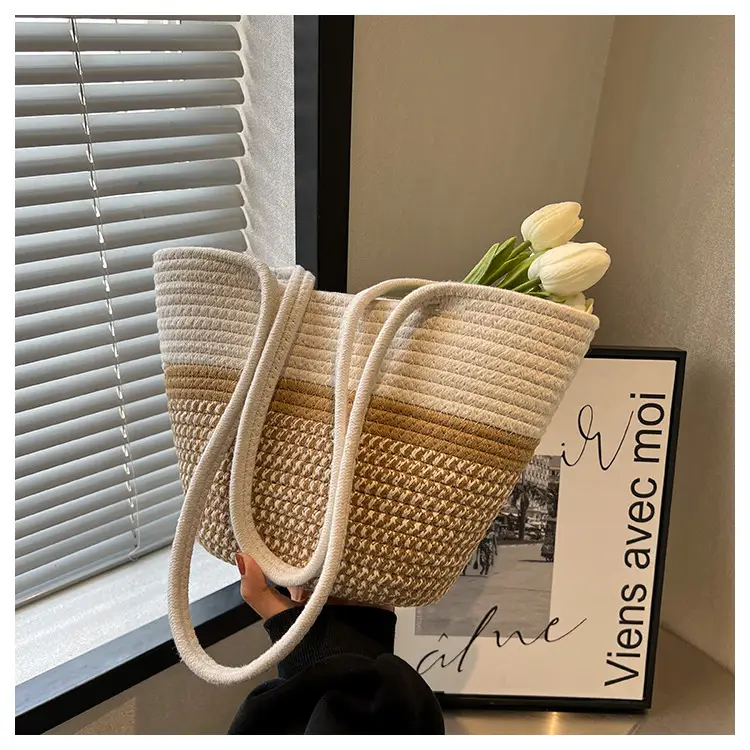 Women Large Straw Beach Tote Bag Beige — feature 8