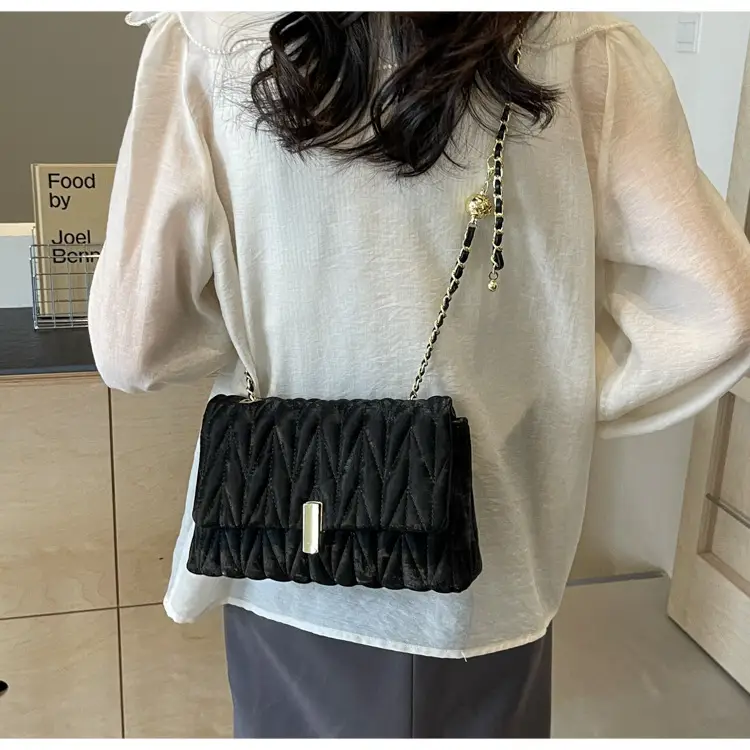 Women Pleated Chain Shoulder Bag Cream 2024 — feature 27