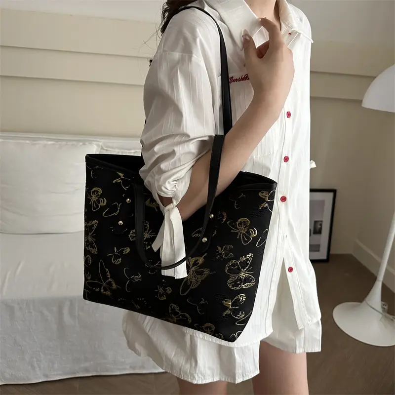 Women Butterfly Printed Large Capacity Shoulder Bag 2024 - Image 6