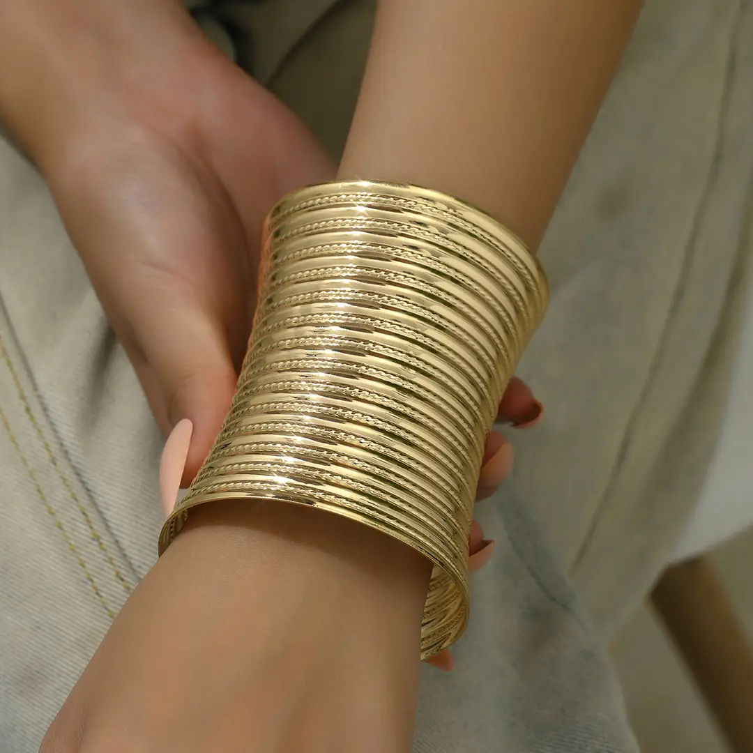 Cross-Border European and American Bridal Gold Bracelet Armband Metal Open Bracelet Wedding Jewelry Women's Hand Jewelry Geometric Bracelet — feature 4