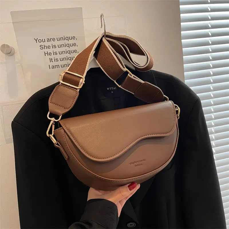 White Textured Crossbody Bag for Women - Image 5