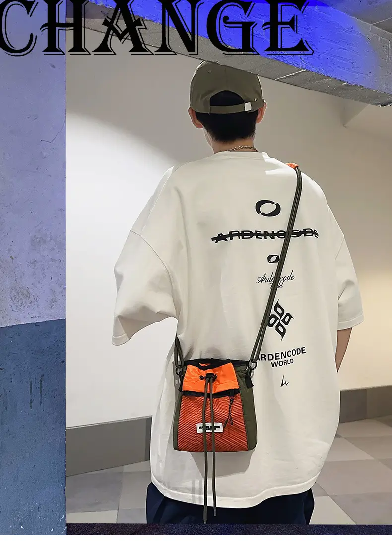 Black Anti-Splash Drawstring Mobile Phone Bag — feature 1
