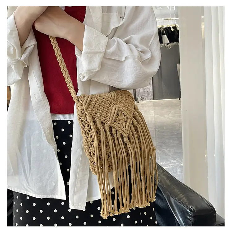 Bohemian Tassel Woven Bag Women's 2024 New Seaside Holiday Beach Bag Casual Artistic Shoulder Crossbody Bag — feature 10