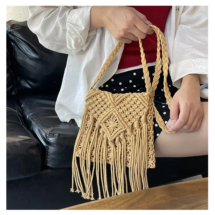 Bohemian Tassel Woven Bag Women's 2024 New Seaside Holiday Beach Bag Casual Artistic Shoulder Crossbody Bag — feature 12