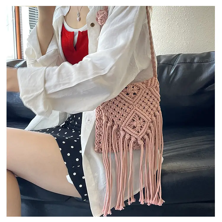 Bohemian Tassel Woven Bag Women's 2024 New Seaside Holiday Beach Bag Casual Artistic Shoulder Crossbody Bag — feature 15