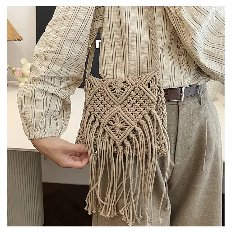 Bohemian Tassel Woven Bag Women's 2024 New Seaside Holiday Beach Bag Casual Artistic Shoulder Crossbody Bag — feature 17