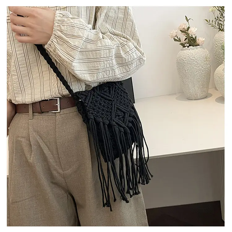 Bohemian Tassel Woven Bag Women's 2024 New Seaside Holiday Beach Bag Casual Artistic Shoulder Crossbody Bag — feature 20