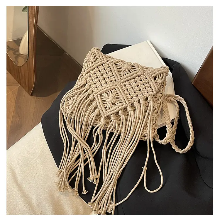 Bohemian Tassel Woven Bag Women's 2024 New Seaside Holiday Beach Bag Casual Artistic Shoulder Crossbody Bag — feature 32