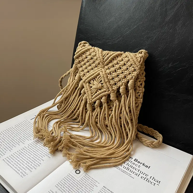 Bohemian Tassel Woven Bag Women's 2024 New Seaside Holiday Beach Bag Casual Artistic Shoulder Crossbody Bag - Image 2