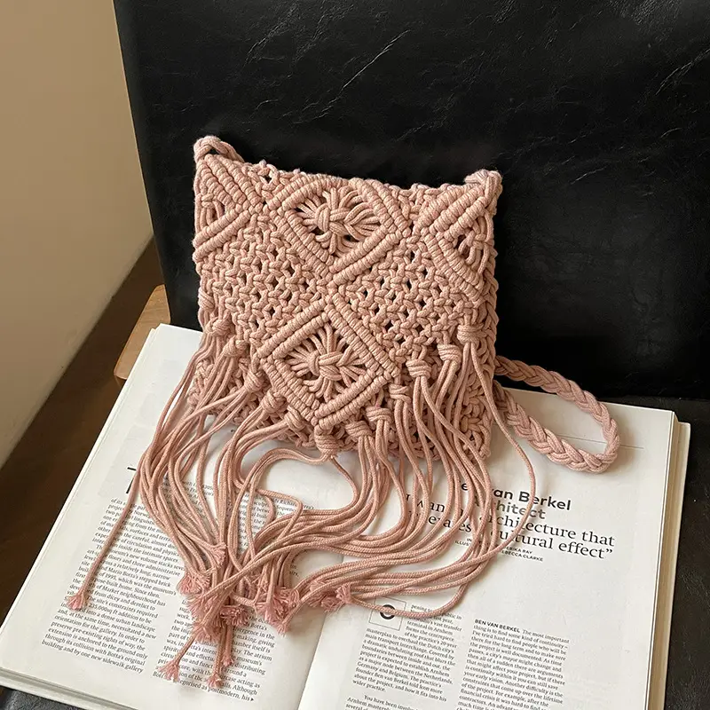 Bohemian Tassel Woven Bag Women's 2024 New Seaside Holiday Beach Bag Casual Artistic Shoulder Crossbody Bag - Image 3