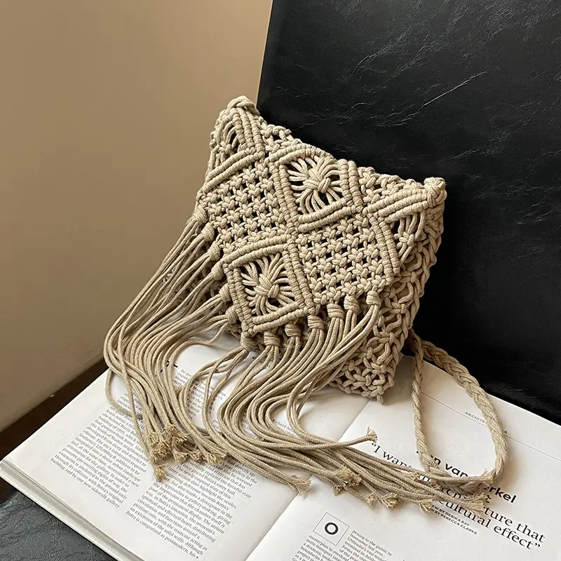 Bohemian Tassel Woven Bag Women's 2024 New Seaside Holiday Beach Bag Casual Artistic Shoulder Crossbody Bag - Image 4