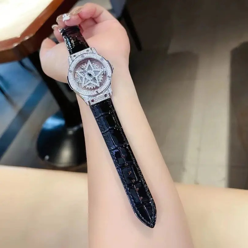 Women's Snowflake Quartz Watch White Strap Waterproof 25m - Image 2