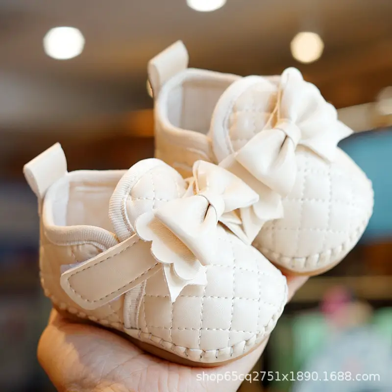 White Bow Baby Shoes 0-1 Year Old Non-Slip Spring Sole
